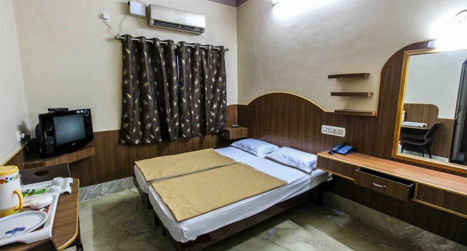 Shri Kamal Hotel, Bangalore 4